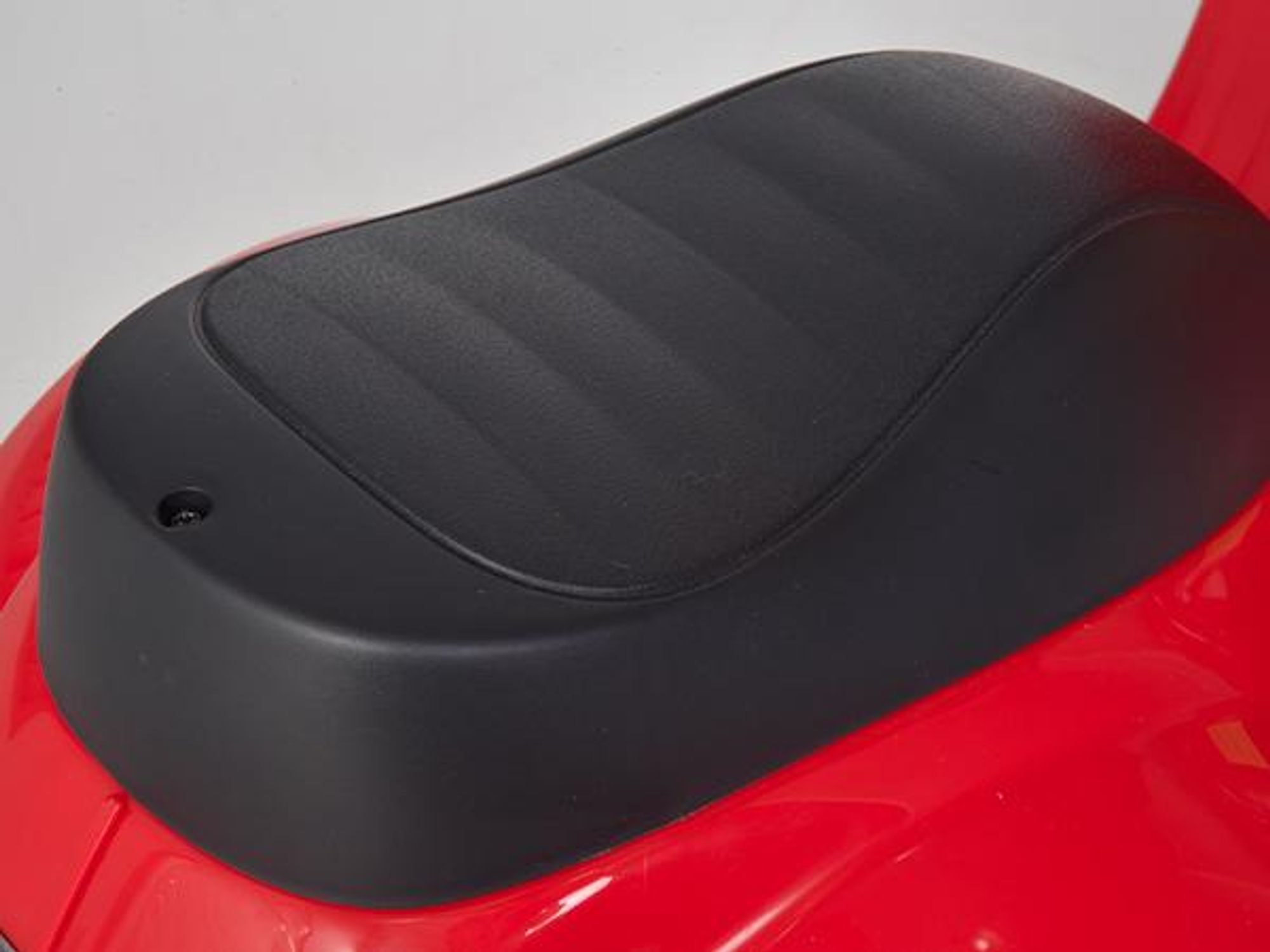 HOMCOM VESPA – elektryczny motocykl dla dzieci, pojazdy elektryczne dla dzieci w wieku od 3 do 6 lat, kolor czerwony