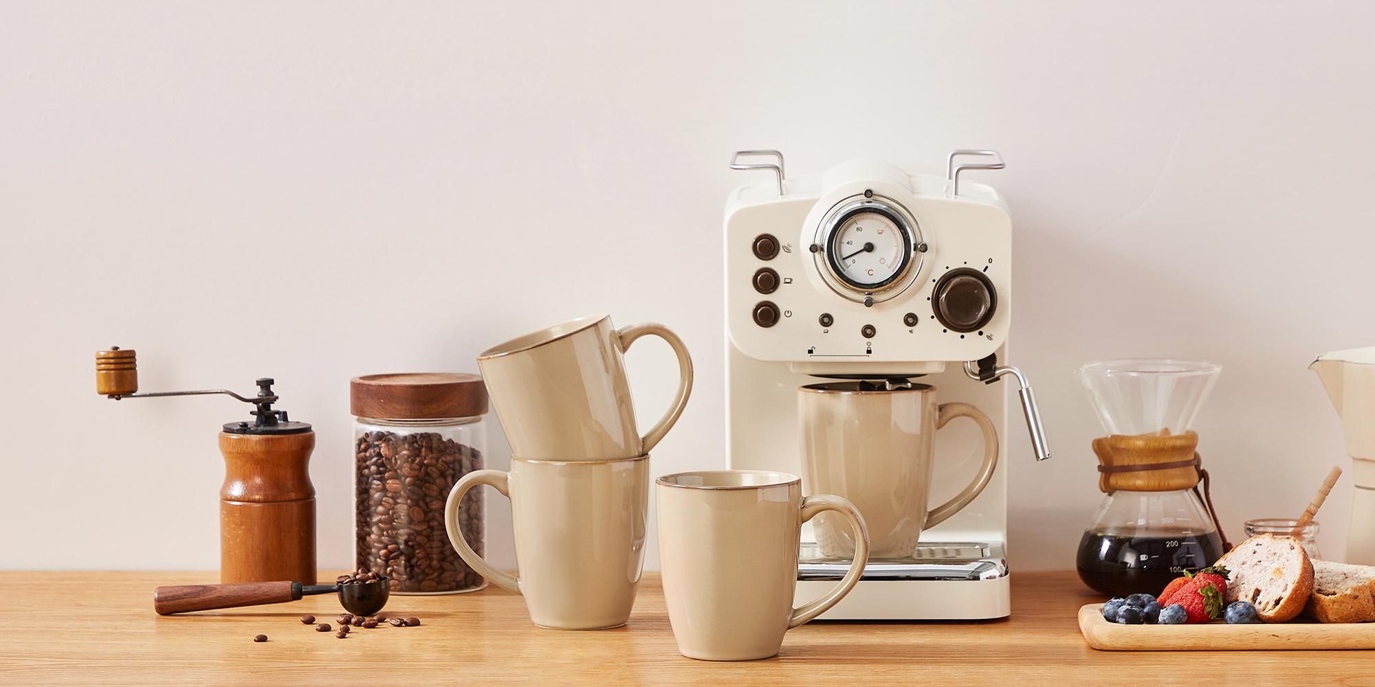 VANCASSO Becher Set, 4-tlg Steingut Tassen, 480ml Trinkbecher, Kaffeebecher mit Henkel, Braun