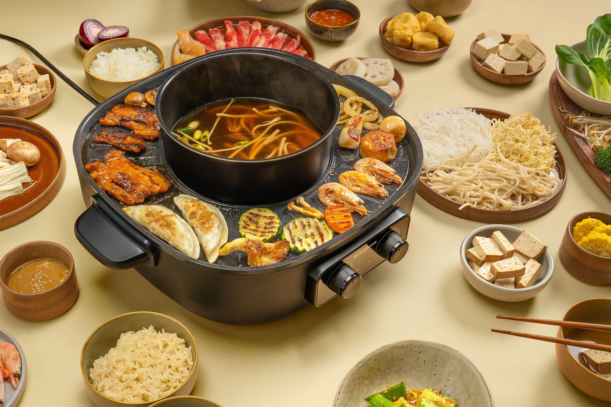 REISHUNGER Elektrischer Hot Pot mit Grillfunktion – für 2-4 Personen – 2 Liter Füllvolumen – Hot Pot mit Deckel