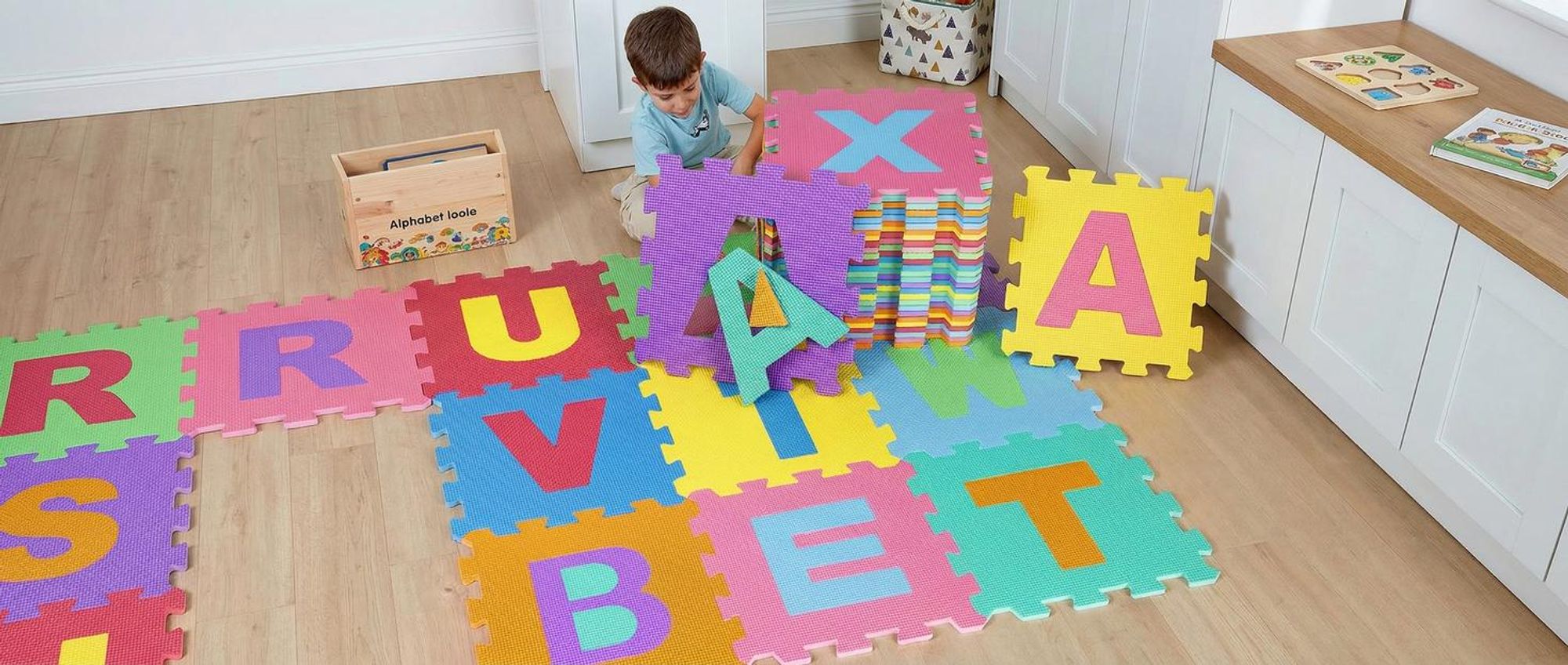 tectake® Puzzlematte 86-teilig Gesamtfläche: 3,6 m², jedes Teil 31,5 x 31,5 x 1 cm