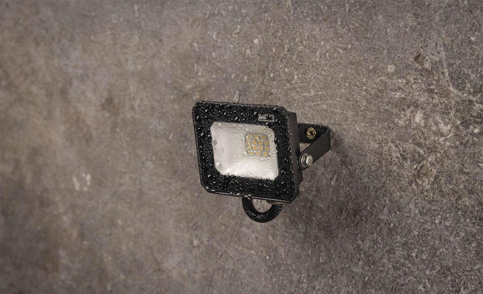 EMOS LED reflektor SIMPO 10 W, černý, neutrální bílá, ZS2213