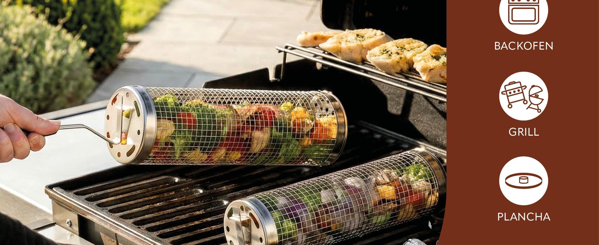 Die beiden Körbe sind auf dem Grill.