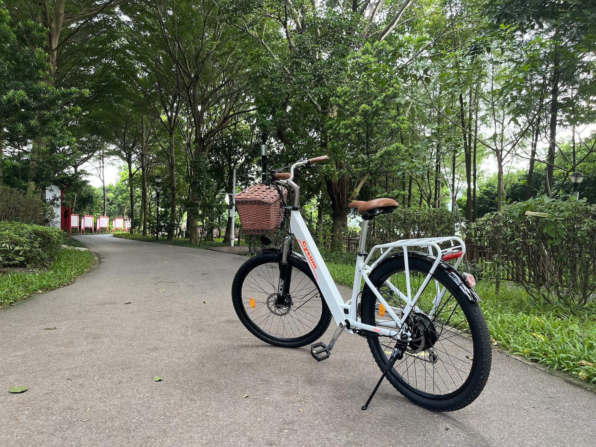 2026 26" E Bike, City E-Bike & E-Hollandrad mit 36V 10Ah bis zu 80-90km, SHIMANO 7-Gang, 250W Motor&25km/h, LCD Anzeige, E-Bikes, Mit Rücklichtern