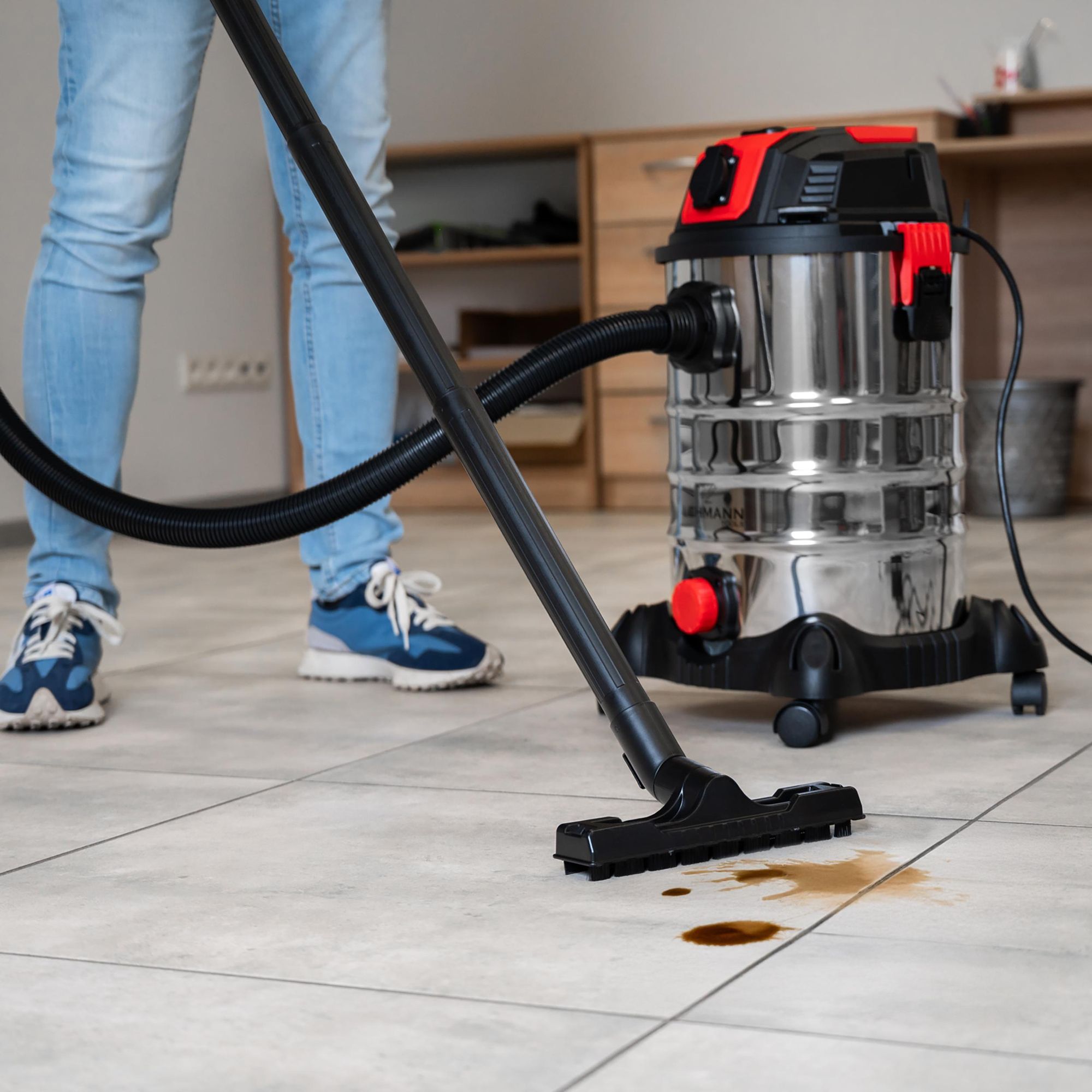 Odkurzacz przemysłowy Lehmann Force 1500W 30L Sucho Mokro HEPA Gniazdo do elektronarzędzi Otrząsacz Spust wody Aluminiowy zbiornik Dmuchawa do liści