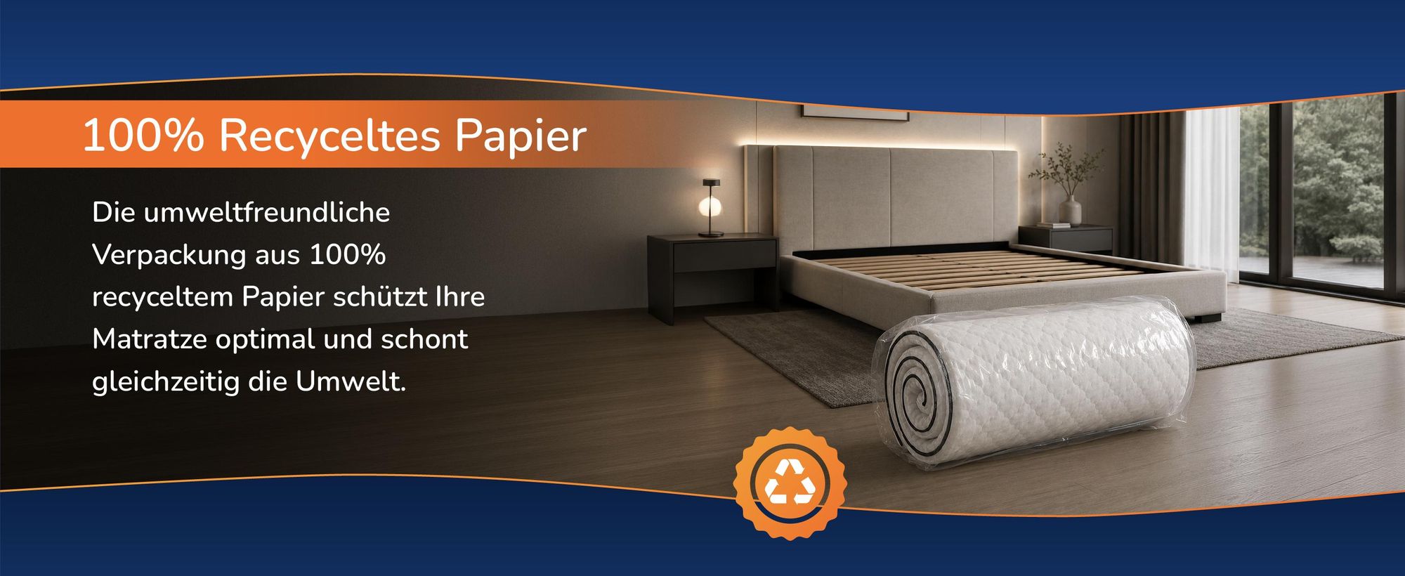 Gerollte Matratze vor einem Bett, Hinweis auf Verpackung aus recyceltem Papier