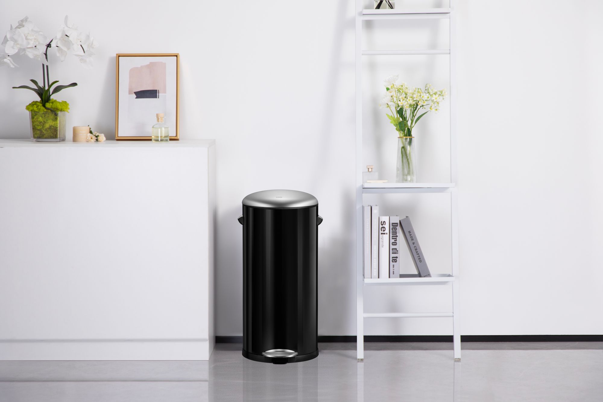 EKO - Belle Deluxe Treteimer 30 Liter - Steel Plastic  - Schwarz glänzend,matt s/s