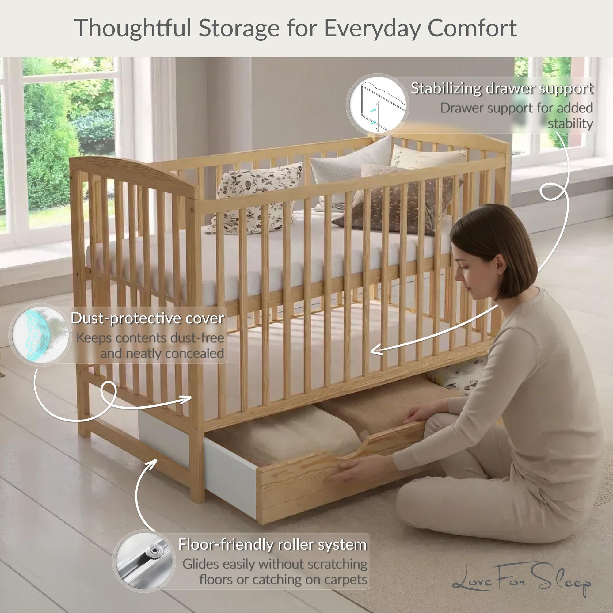 Babybett aus natürlichem Kiefernholz mit Schublade, Staubschutz und leichtgängigem Rollsystem.