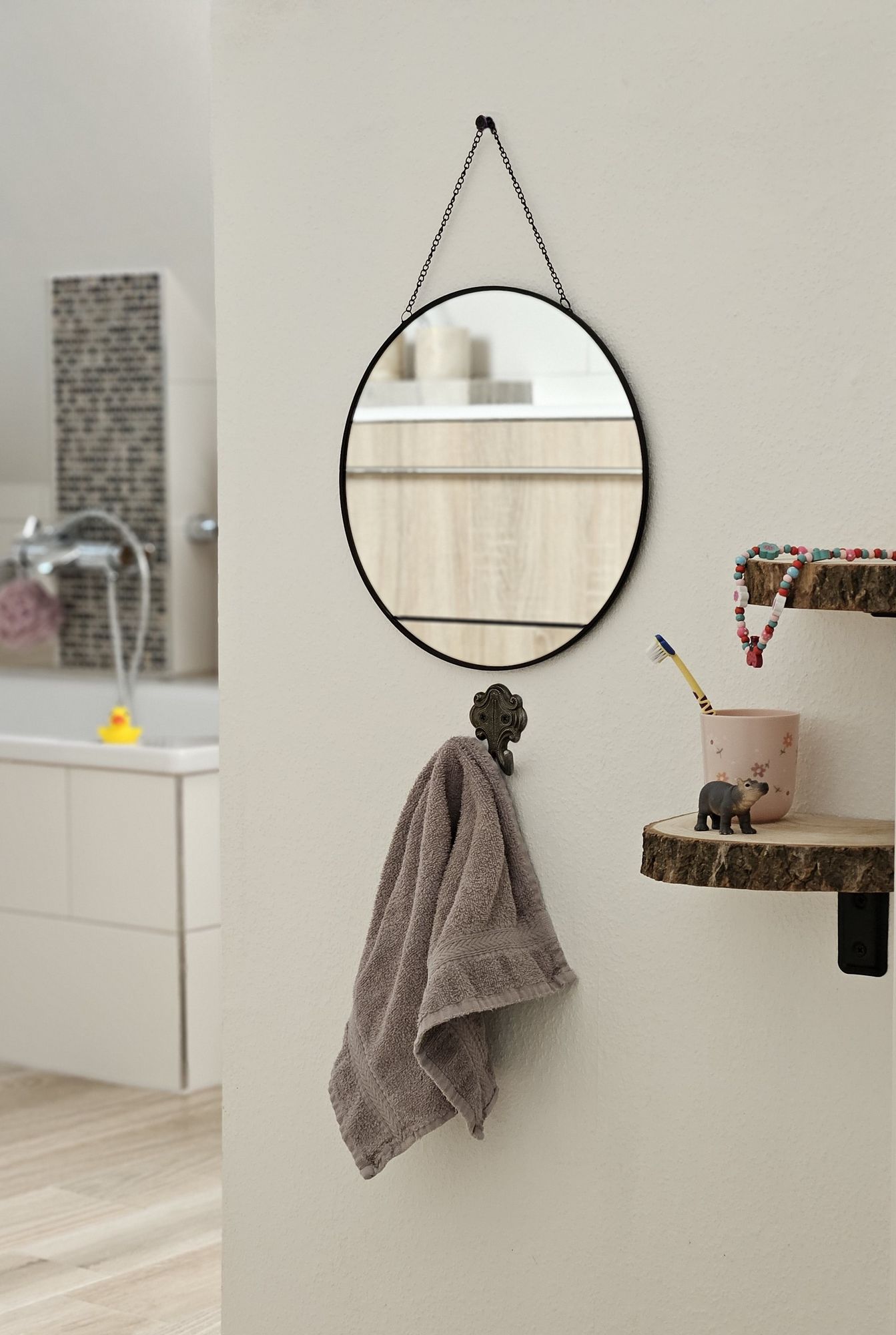 Spiegel rund 30 cm Wandspiegel Metall schwarz Glas Schminkspiegel Dekospiegel