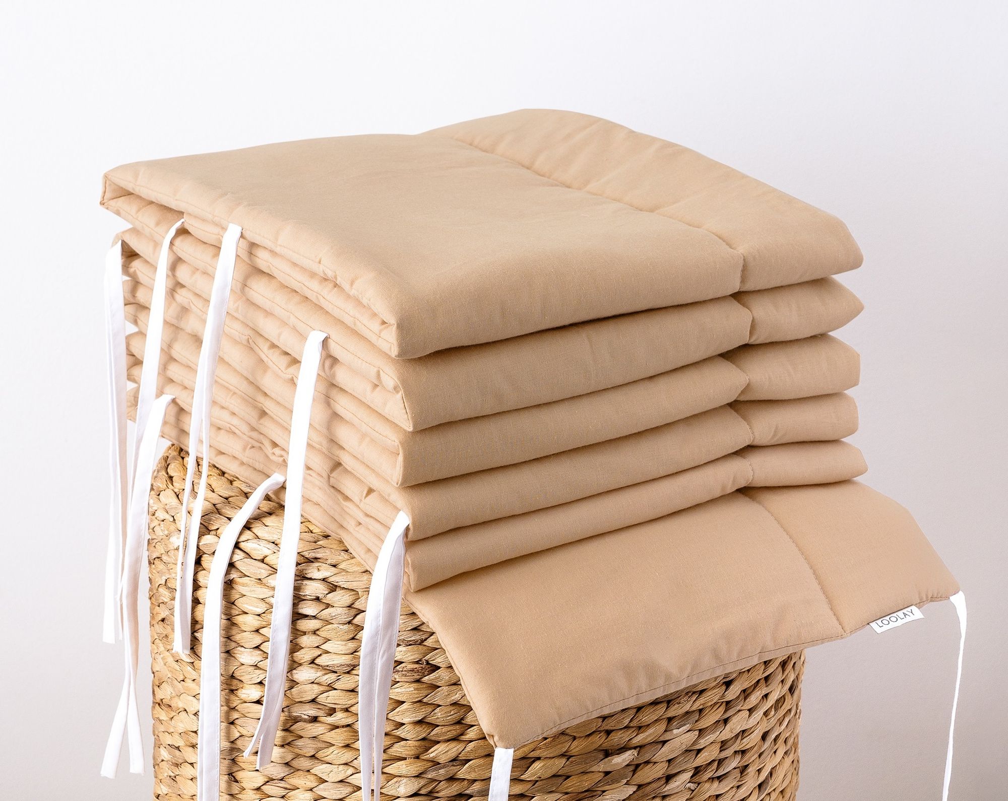 100% BEIGE Baumwolle 420 x 30 cm BETTUMRANDUNG Babybett Austattung Babyausstattung Nestchen Bettschlange. Handgenähnt von LOOLAY® PREMIUM