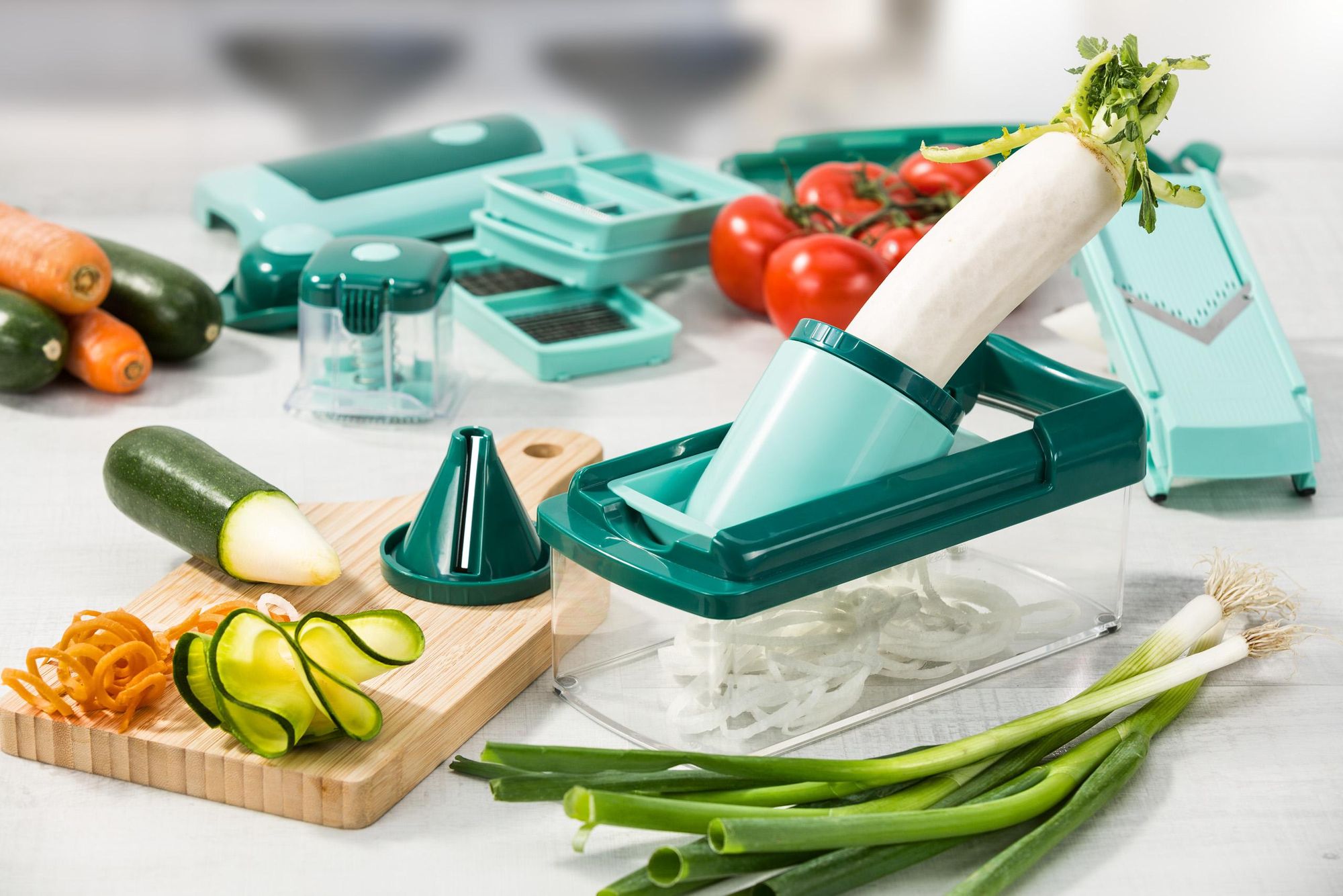 Genius Nicer Dicer Fusion Smart Set 16 Teile - Gemüseschneider & Spiralschneider zum Gemüse schneiden mit Twist, Slicer, Julietti aus TV-Werbung