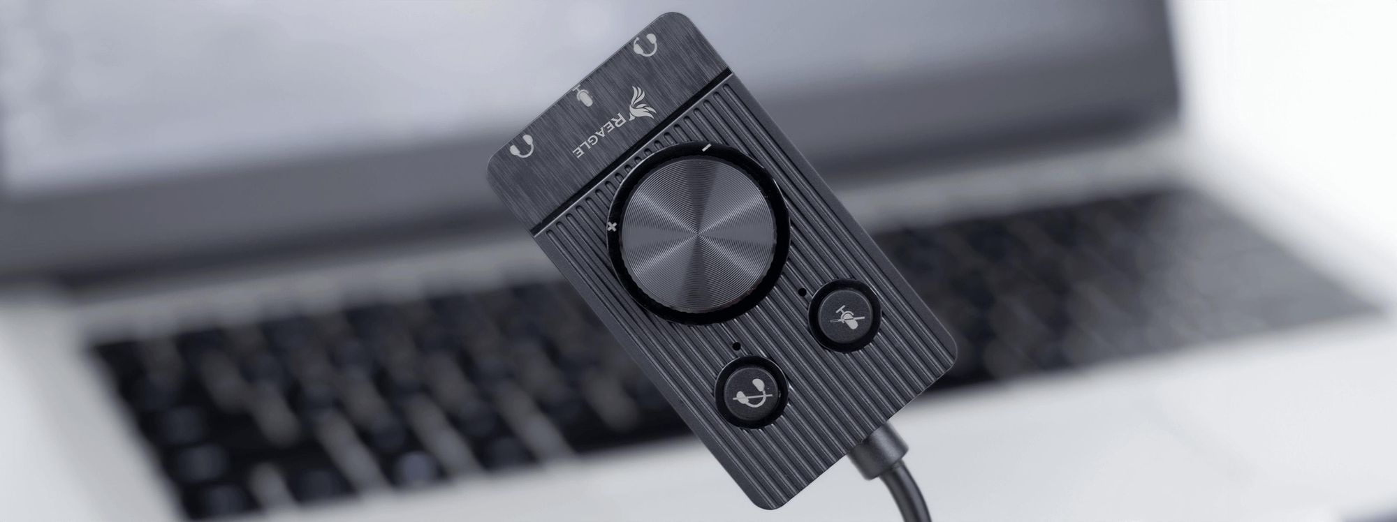 Reagle Externe USB Soundkarte Adapter USB auf 3,5mm Klinke für Headset, Kopfhörer & Mikrofon |mit Lautstärkeregler, Stummschalttaste, Plug & Play,