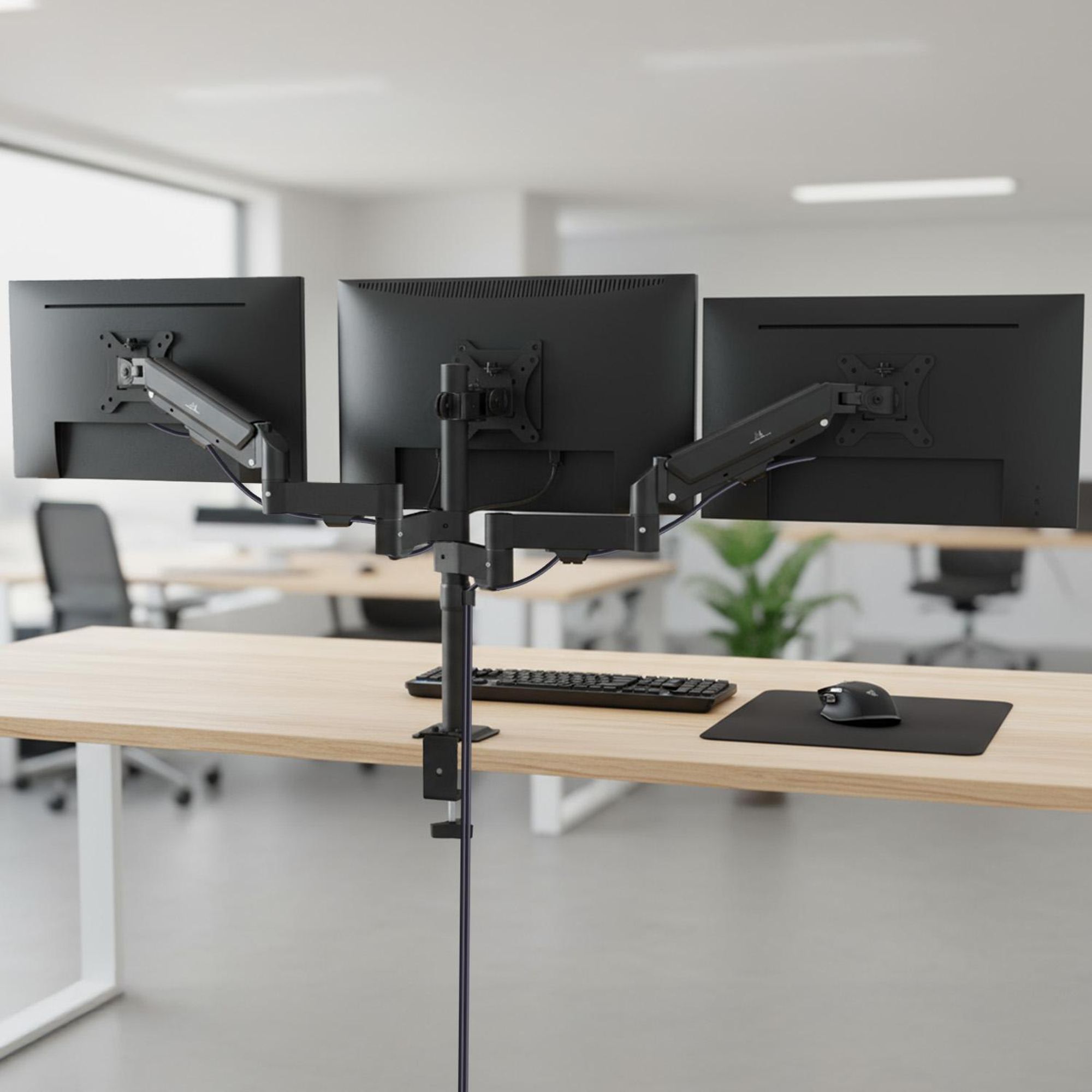 Halterung für 3 Maclean-Monitore Gasfeder 17"-27" 2-8kg schwarz MC-137