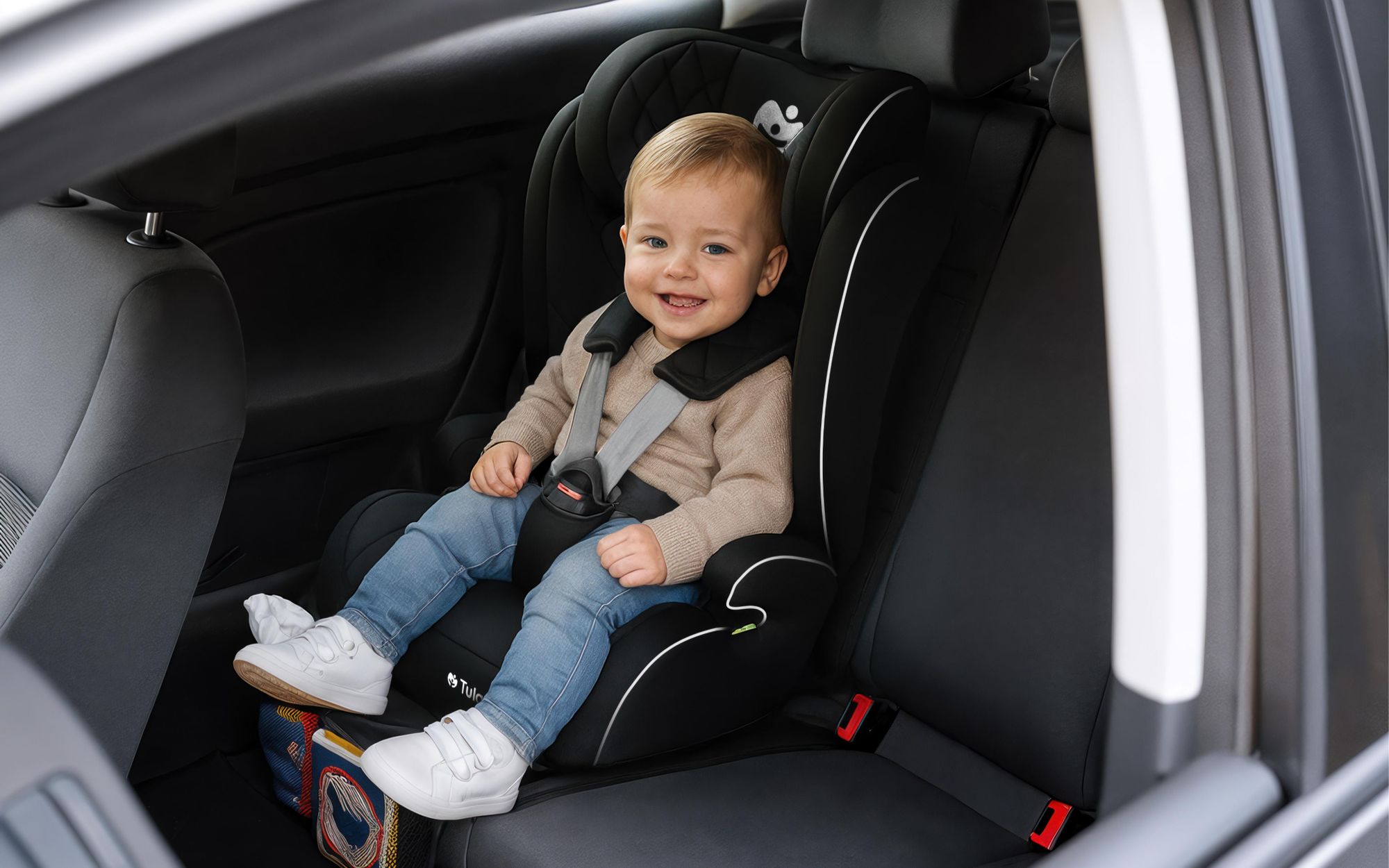 TULANO Zooma 25 | Autokindersitz von 15 Monaten bis 12 Jahren (76-150 cm) | Schwarz