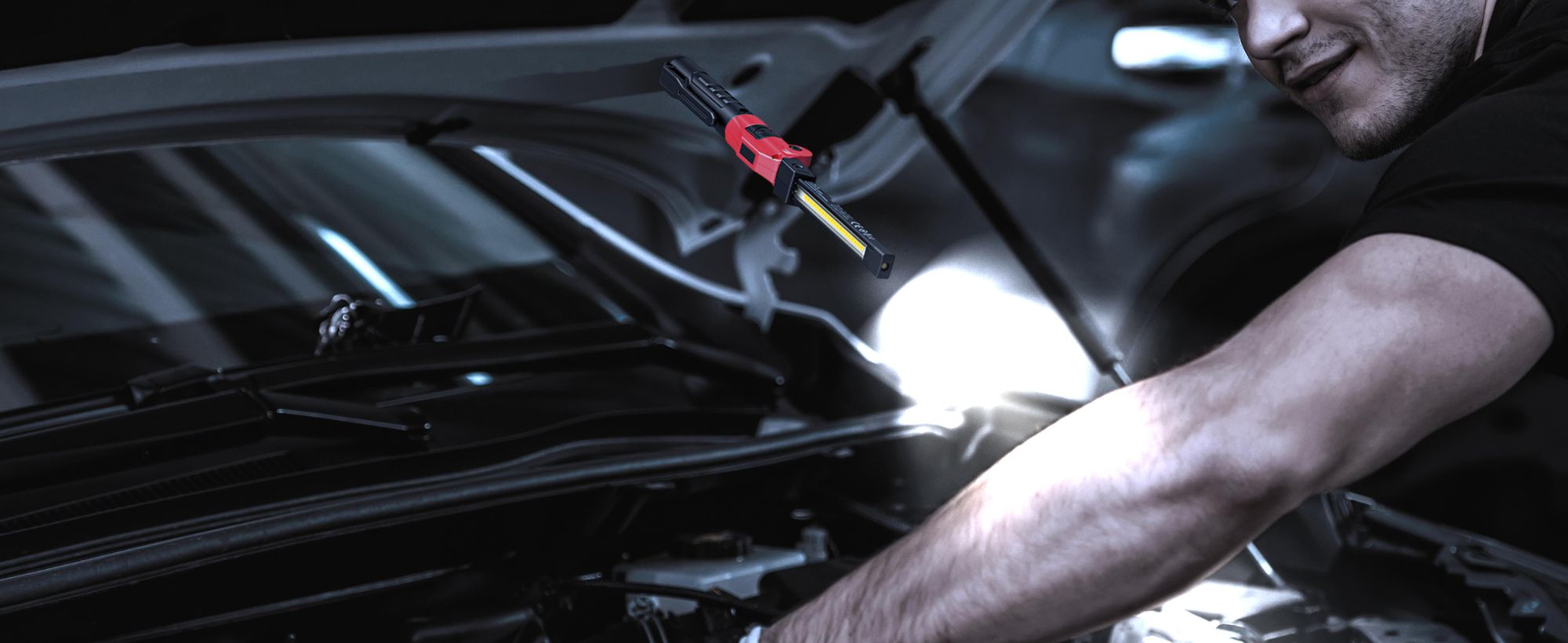 LAUNCH Taschenleuchte COB KFZ Werkstatt LED Magnet Taschenleuchte bis 100 Lumen + 3 Lichter Mod