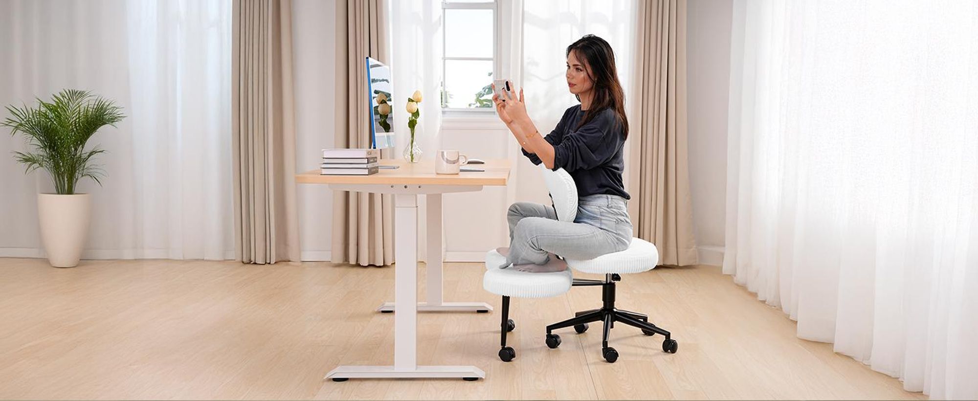 Bürostuhl für Schneidersitz, Ergonomischer Cross-Leg-Stuhl, 360° drehbar, höhenverstellbar, mit Rückenlehne, Weiß, Cord stoff Weiß