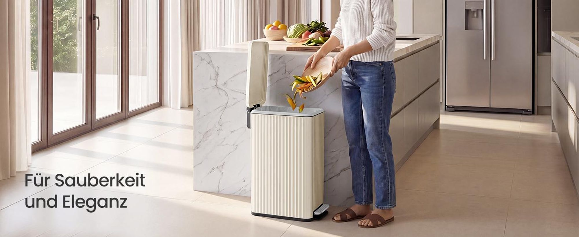 SONGMICS Mülleimer Küche 50 L, Tretmülleimer mit Softclose-Deckel, herausnehmbarer Inneneimer, Stahl, 15 Müllbeutel, creme