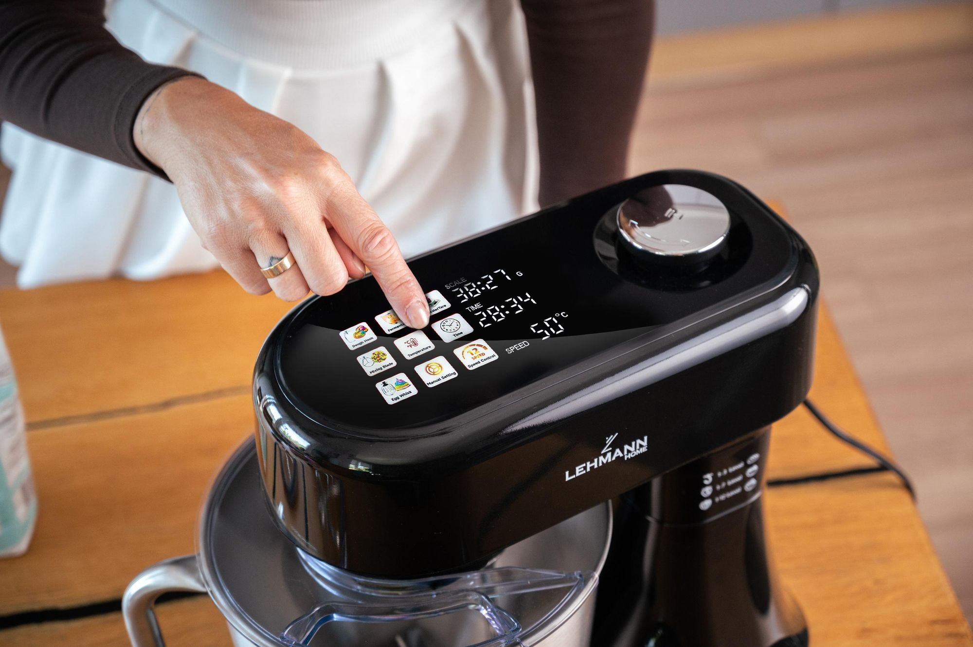 LEHMANN Robot Pâtissier avec Écran, Fonction Fermentation, Balance Intégrée, Bol 5L, 1500W, Noir