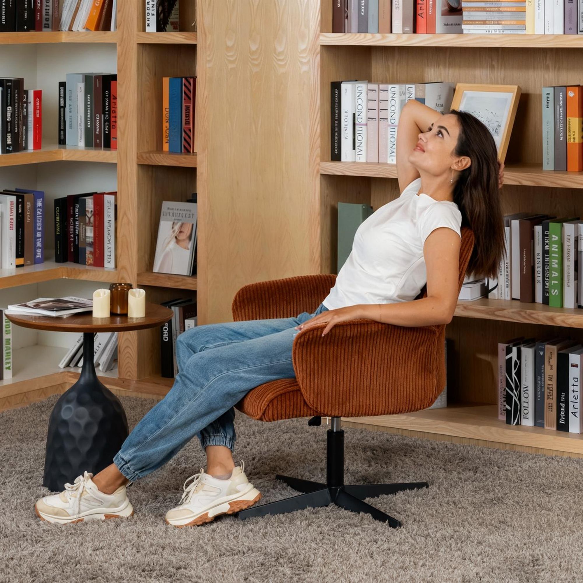 Meubles Cosy Ergonomischer verstellbarer Drehstuhl mit Armlehnen aus rotem Cord – THOMASINA