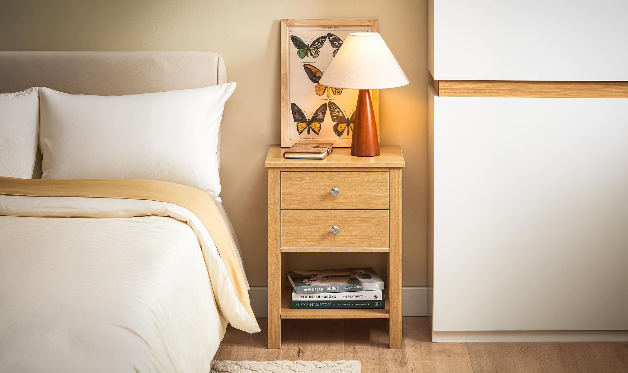 SoBuy Nachttisch schmal 20cm, Nachtschrank & Beistelltisch mit 2 Schubladen, Platzsparendes Möbelstück für Schlafzimmer & Nischen FBT149-SCH