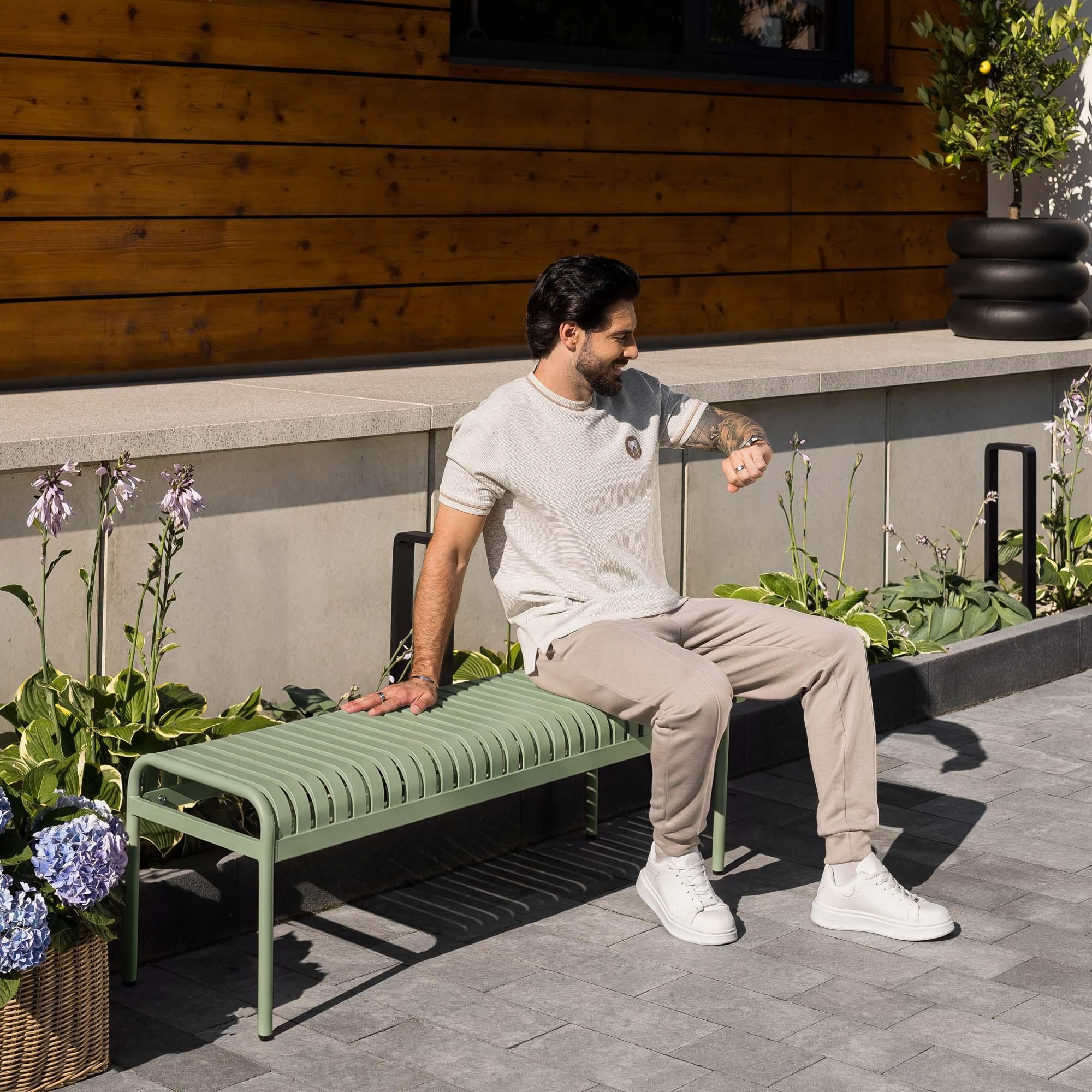 di volio Gartenbank BAISO - Metallbank für Terrasse & Garten, 130 cm, wetterfest grün