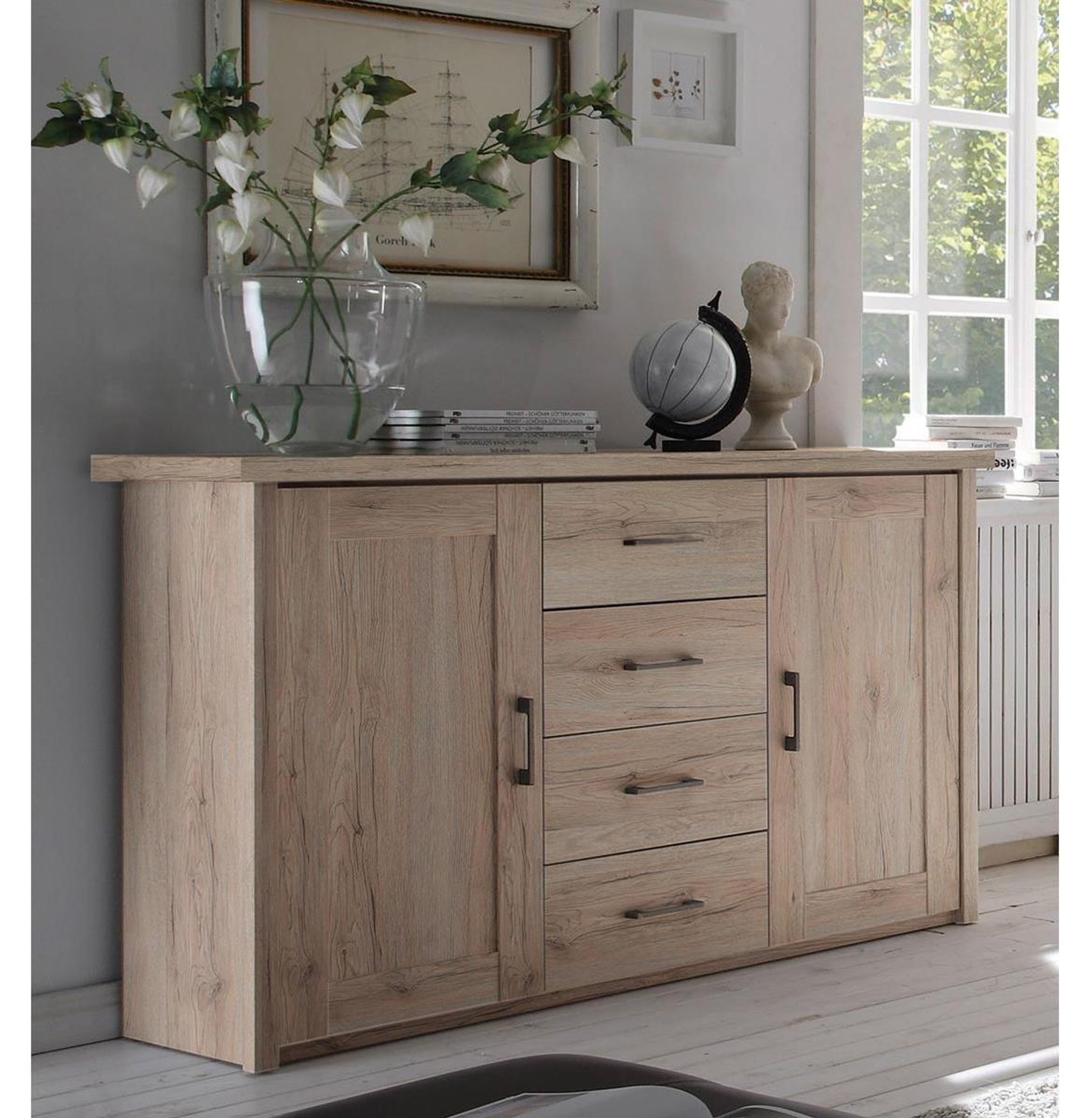Sideboard "Lebbie II" – Landhaus-Sideboard mit viel Stauraum und dekorativem Oberboden