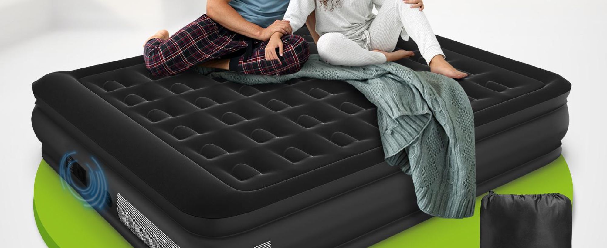 Juskys Luftmatratze Sapri L in Schwarz - 2 Personen Luftbett selbstaufblasend - integrierter Pumpe