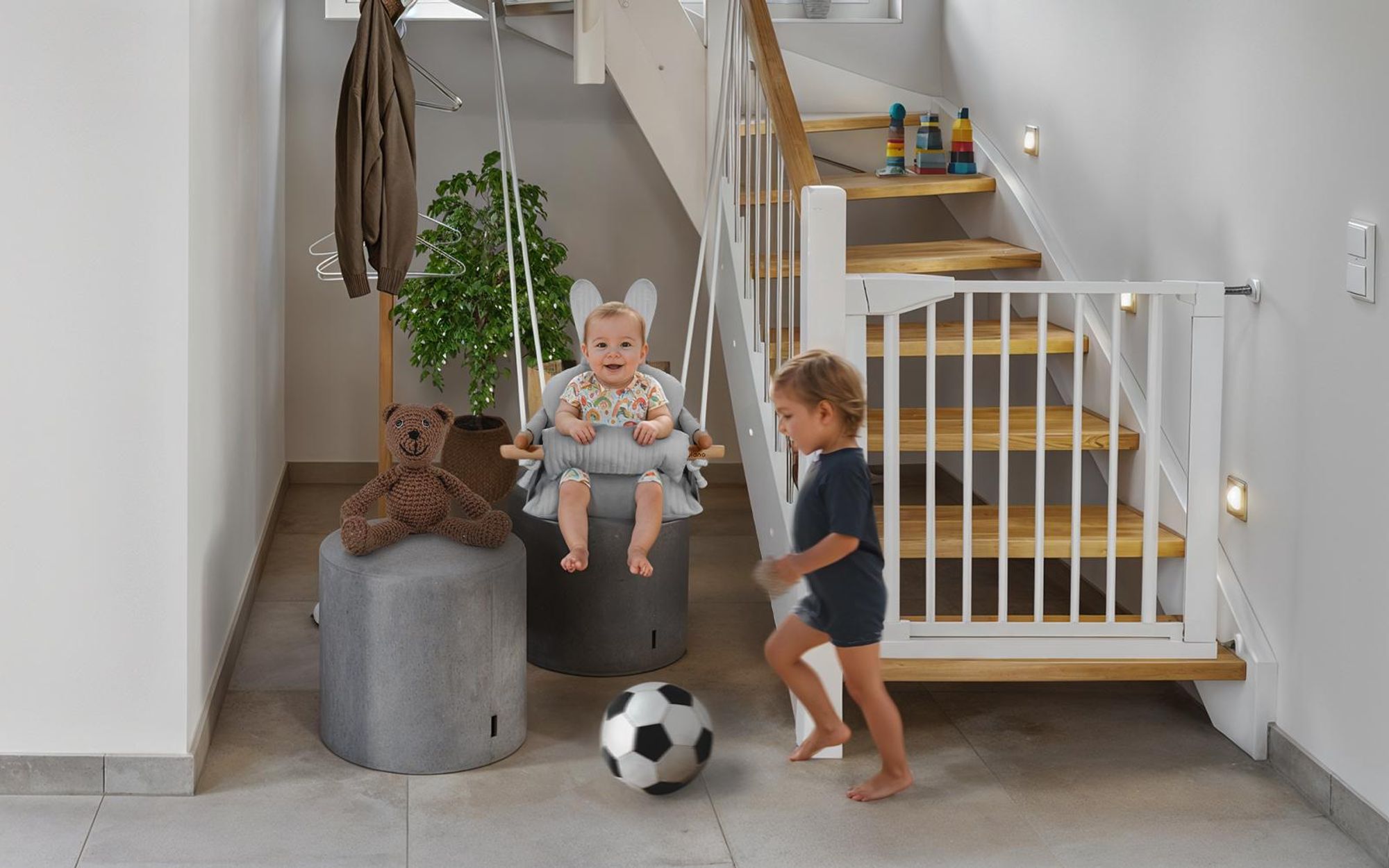 Tulano Hop 33 | Babyschaukel Kinderschaukel | Indoor Outdoor | Sicherheitsgurt | Tragfähigkeit bis 60kg | von 6 bis 36 Monaten | aus Holz | Grau