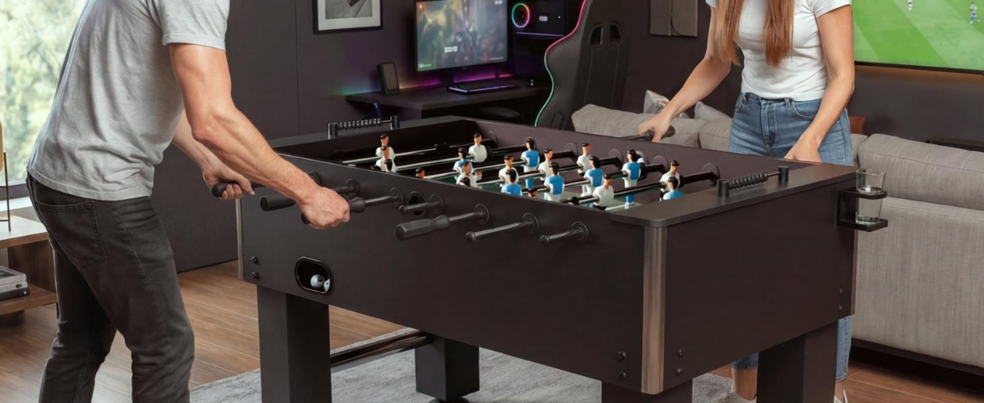 ArtSport Tischkicker Wuzzler – Kickertisch inkl. 2 Bälle mit Getränkehalter – Kicker – Tischfußball – Fußballtisch - Kickerkasten