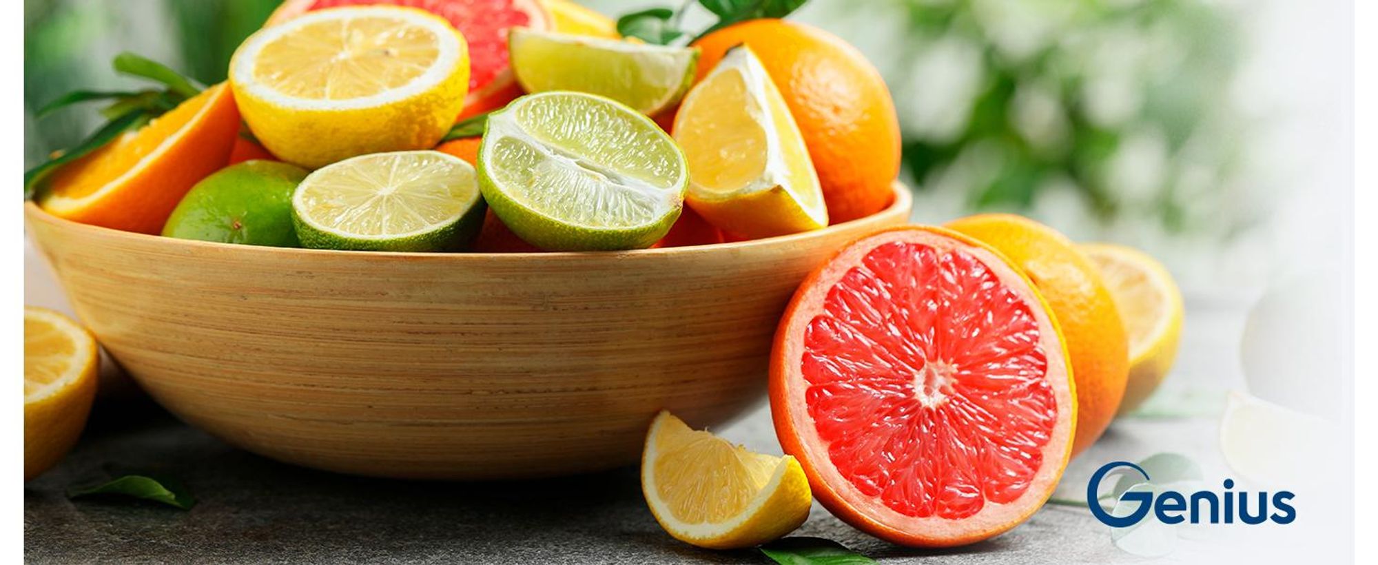 Genius Akku Zitruspresse by Nicer Dicer 6 tlg, elektrische Saftpresse, Orangenpresse Entsafter, Akkulaufzeit bis 25 Min, 45 W, Auffangbehälter 200 ML