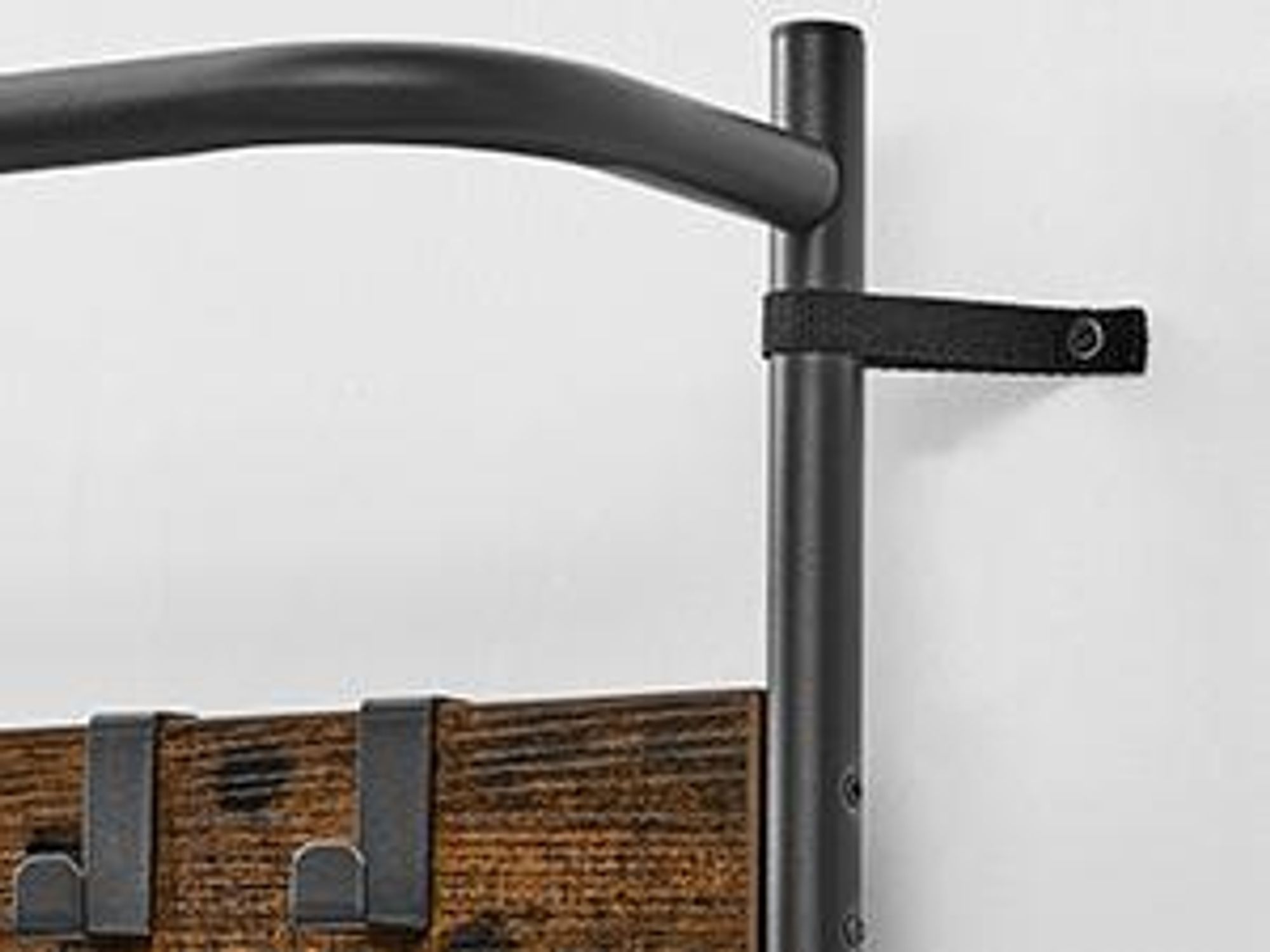 VASAGLE Kleiderständer, Garderobe, Garderobenständer, Kleiderstange mit 9 abnehmbaren Haken, Sitzbank, Industrie-Design, für Flur, Schlafzimmer 411