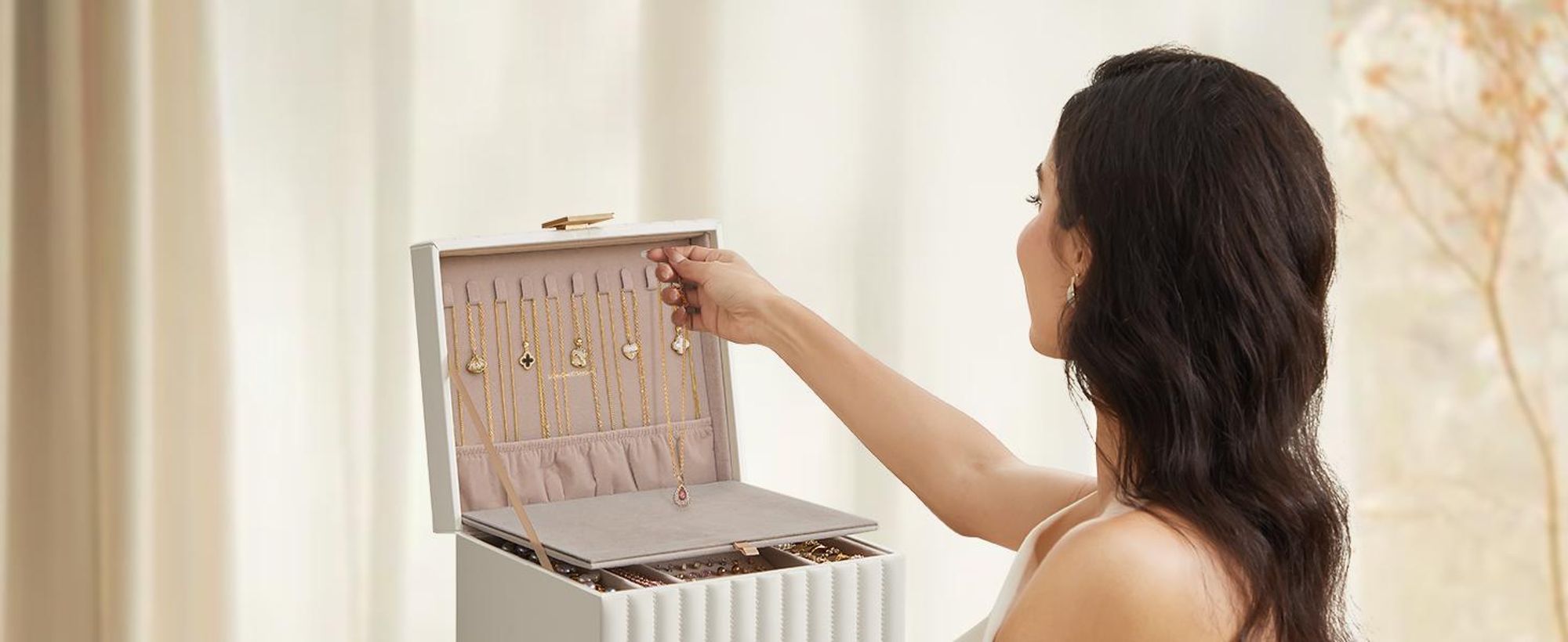 SONGMICS HOME ANAH Kollektion - Schmuckkästchen 2 Ebenen, mit Spiegel, flexibles Schmucktablett