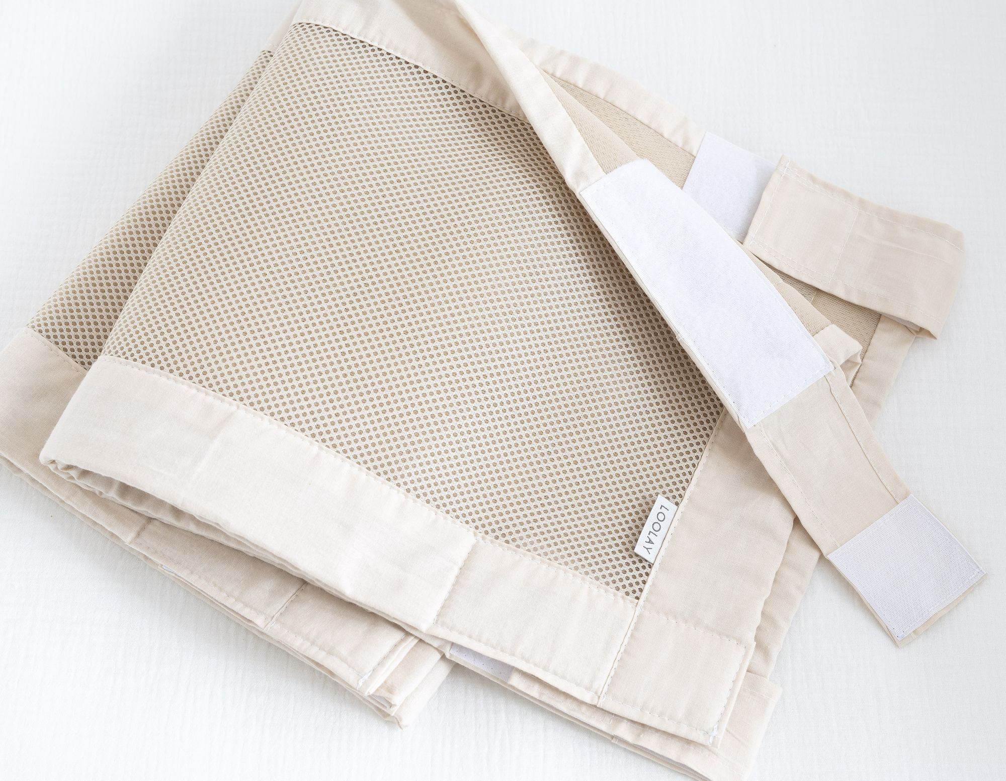 BEIGE Atmungsaktiv BETTUMRANDUNG Netzstoff Babybett Umrandung Neugeborene Baby Sprossen Bett Schutz