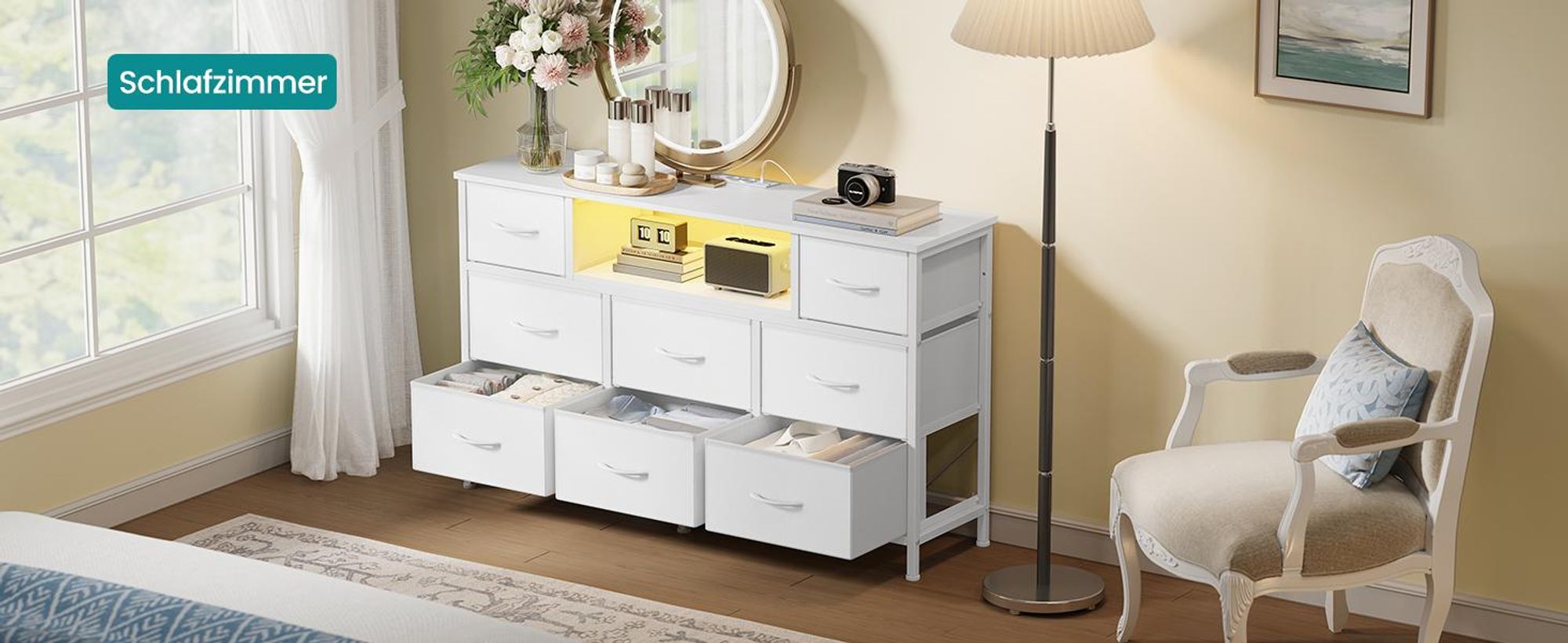 SONGMICS Kommode mit 8 Stoffschubladen, TV-Schrank mit LED und Steckdosen, 113,8 x 30 x 68,1 cm, Weiß