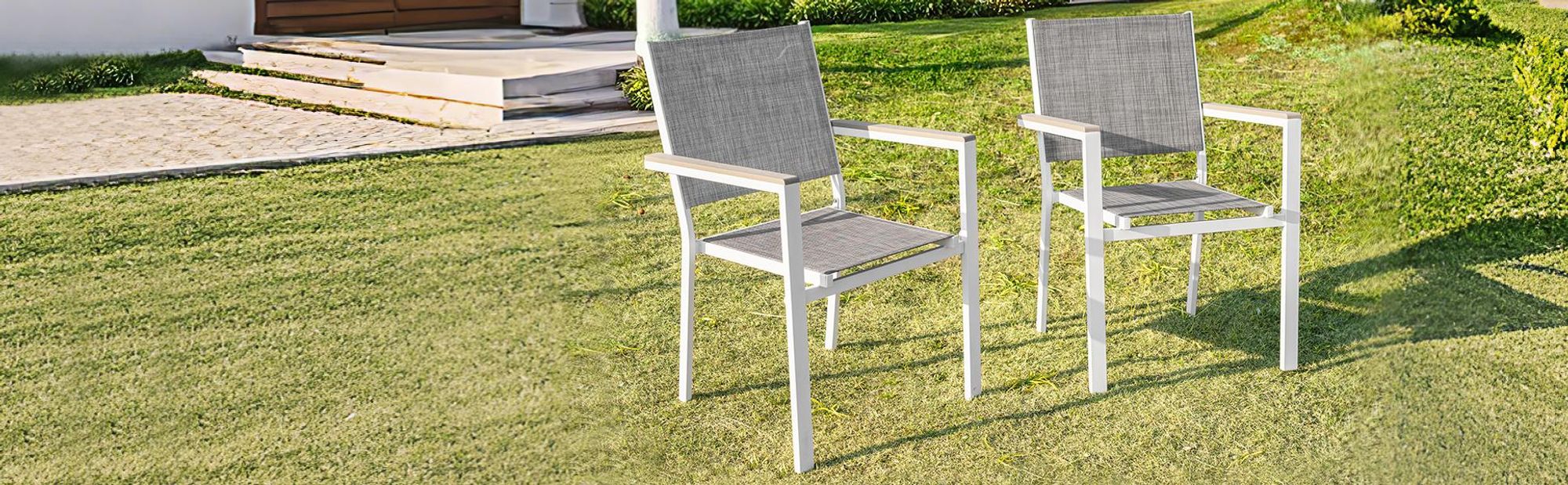 Avestar 2er Set Gartenstühle, Outdoor Stapelstühle, aus Metallgestell und Textilene mit Armlehnen aus Kunstholz, wetterfeste Esszimmerstühle, Grau