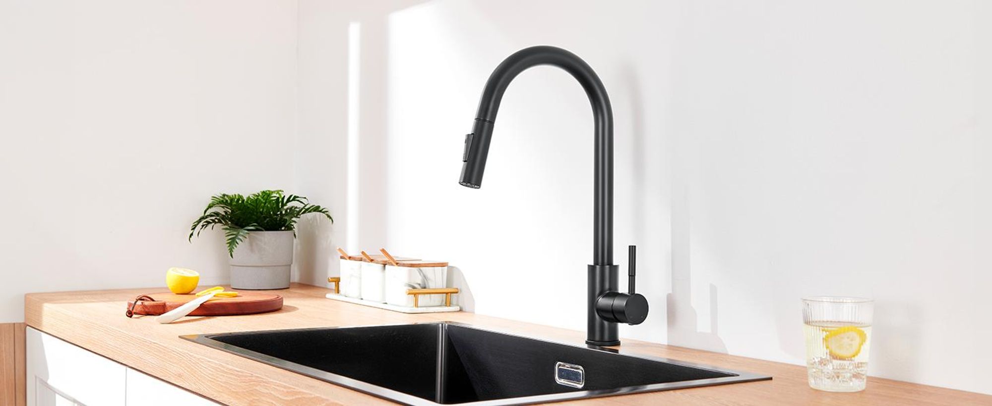 Lonheo Hochdruck Schwarz Küchenarmatur Wasserhahn Küche ausziehbar mit 2 Strahlarten 360° drehbar Spültischarmatur mit Brause