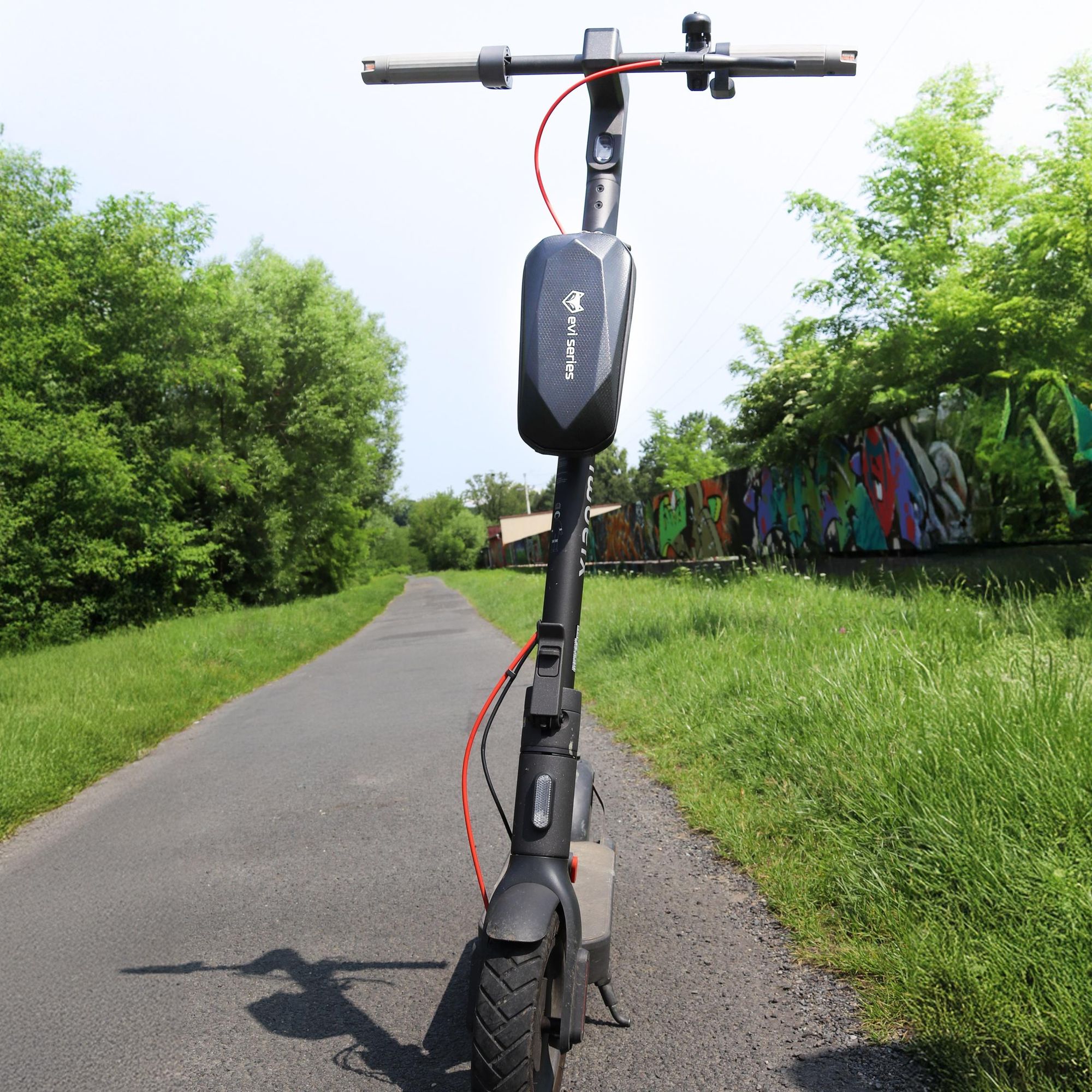 E-Scooter Tasche 2,5L wasserdicht, Lenkertasche Hardcase für Elektro-Roller, stabile Schraub-Halterung, reflektierend, EVI SERIES Scooter Bag Pro+