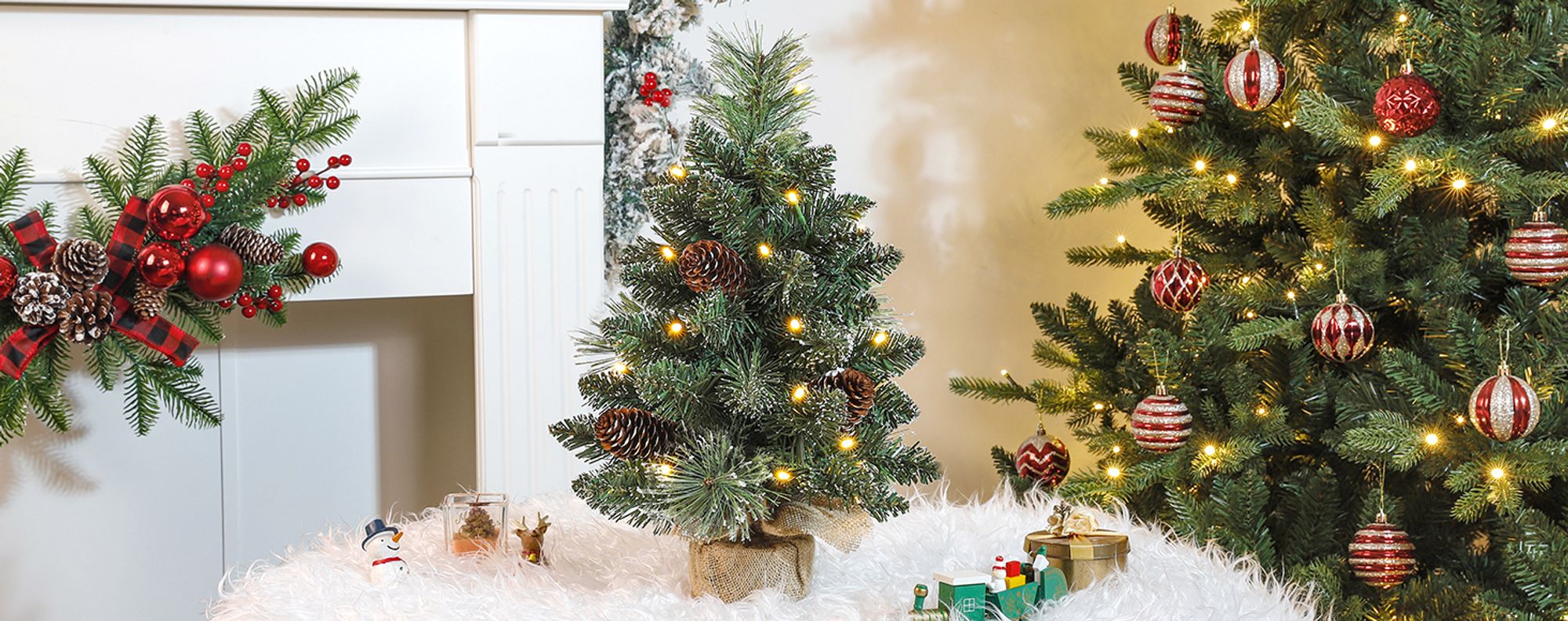 Yorbay Mini Weihnachtsbaum mit 20 warmweiß LEDs Mit Fernbedienung, mit Schnee, ca.40cm Tannenbaum mit Zapfen mit weißer Spitze für Weihnachten, Advent