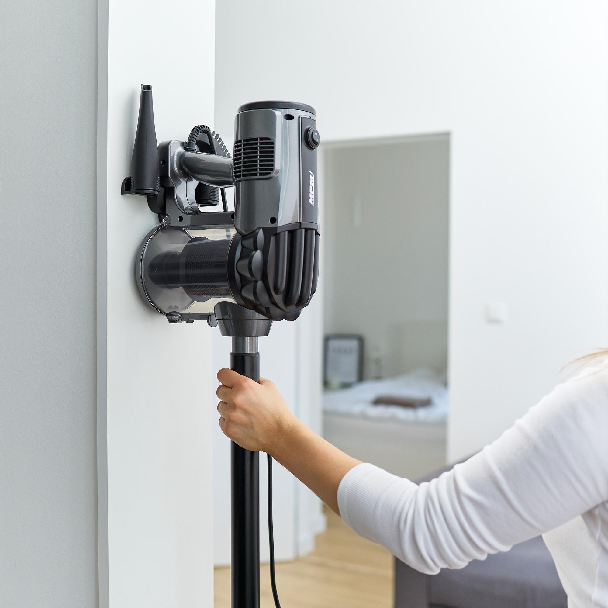 Vertikaler, leistungsstarker Staubsauger mit Kabel MPM MOD-74