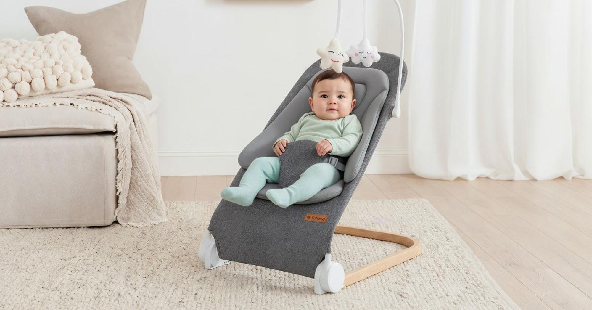Tulano Moon 50 Babywippe Grau – 4 Rückenlehnenpositionen, Spielbogen mit Spielzeugen, UltraSoft-Matratze, abnehmbarer Bezug