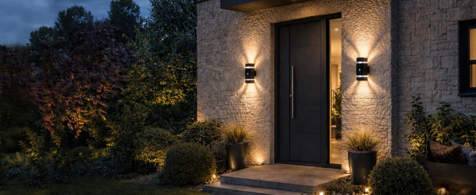 LUMILED Außenwandleuchte mit Bewegungsmelder Wandlampe Außenleuchte Wand GU10 Fassung (max. 12W LED) IP54 Wandleuchter oben und unten Terrasse Fassade rechteckig Kunststoff