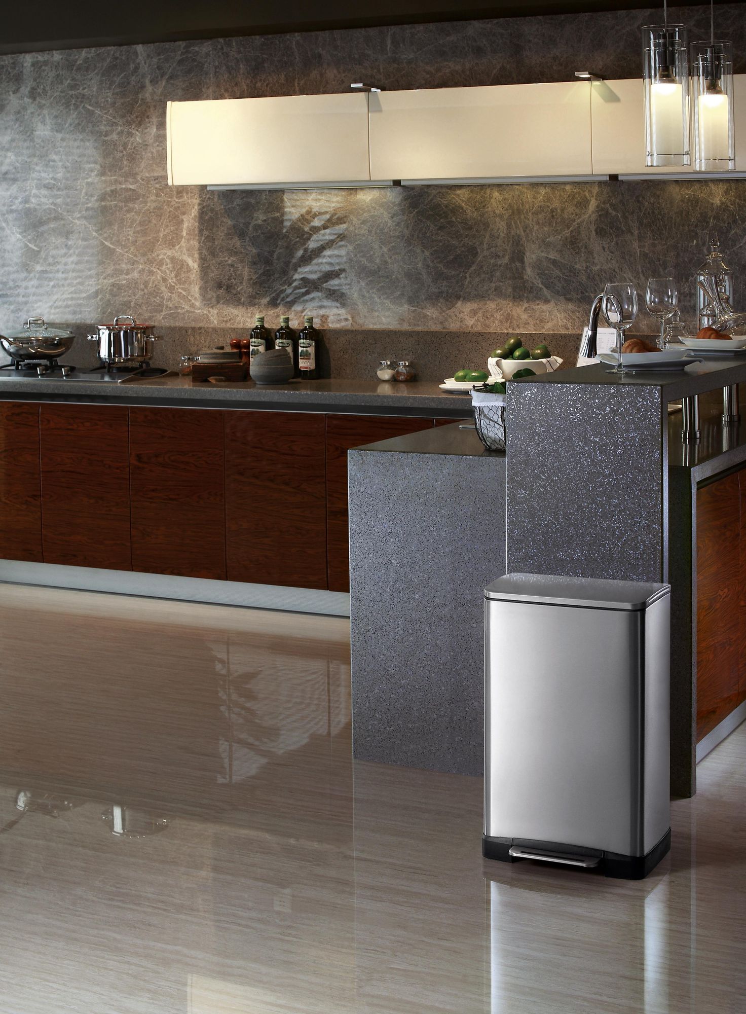 Poubelle à pédale rectangulaire 40 litres, EKO - inox mat
