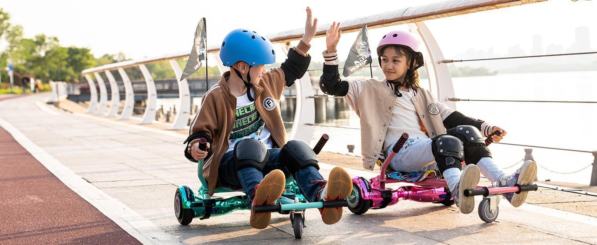 MEGA MOTION 6.5 Hoverboard mit sitz hoverkart GO-Kart für Kinder mit LED Leuchten & Bluetooth Musik Skateboard