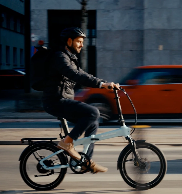 ADO E-Bike. Roulez connecté, explorez sans limite.